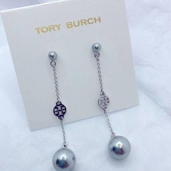 New Tory Burch Silver Logo Dangle Pearl Earrings - Picture 2 of 6